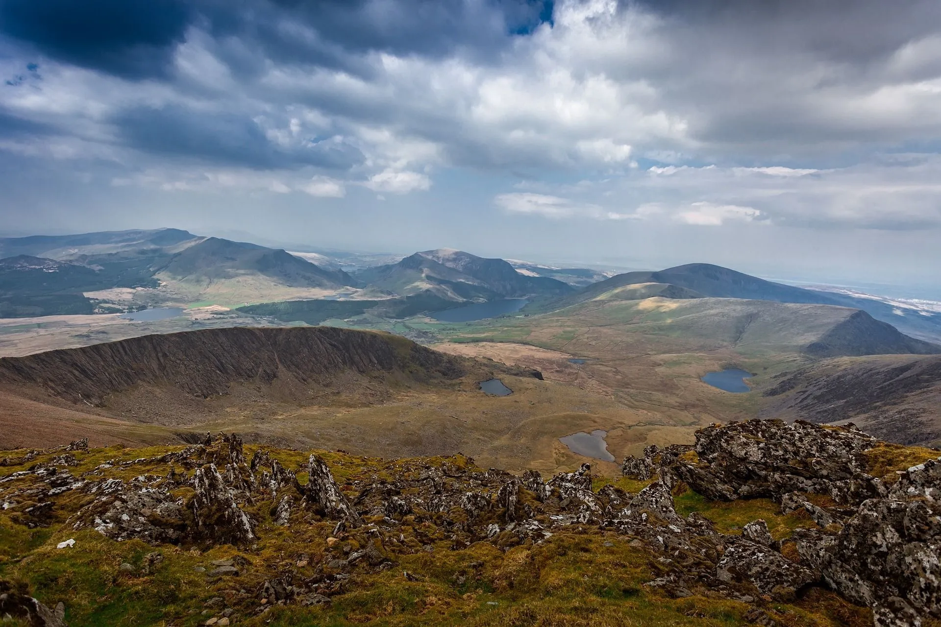 Wales mountains. Гора Уэльса Сноудония. Wales гора Сноудон. Национальный парк Сноудония в Уэльсе Великобритания. Уэльс кембрийские горы.