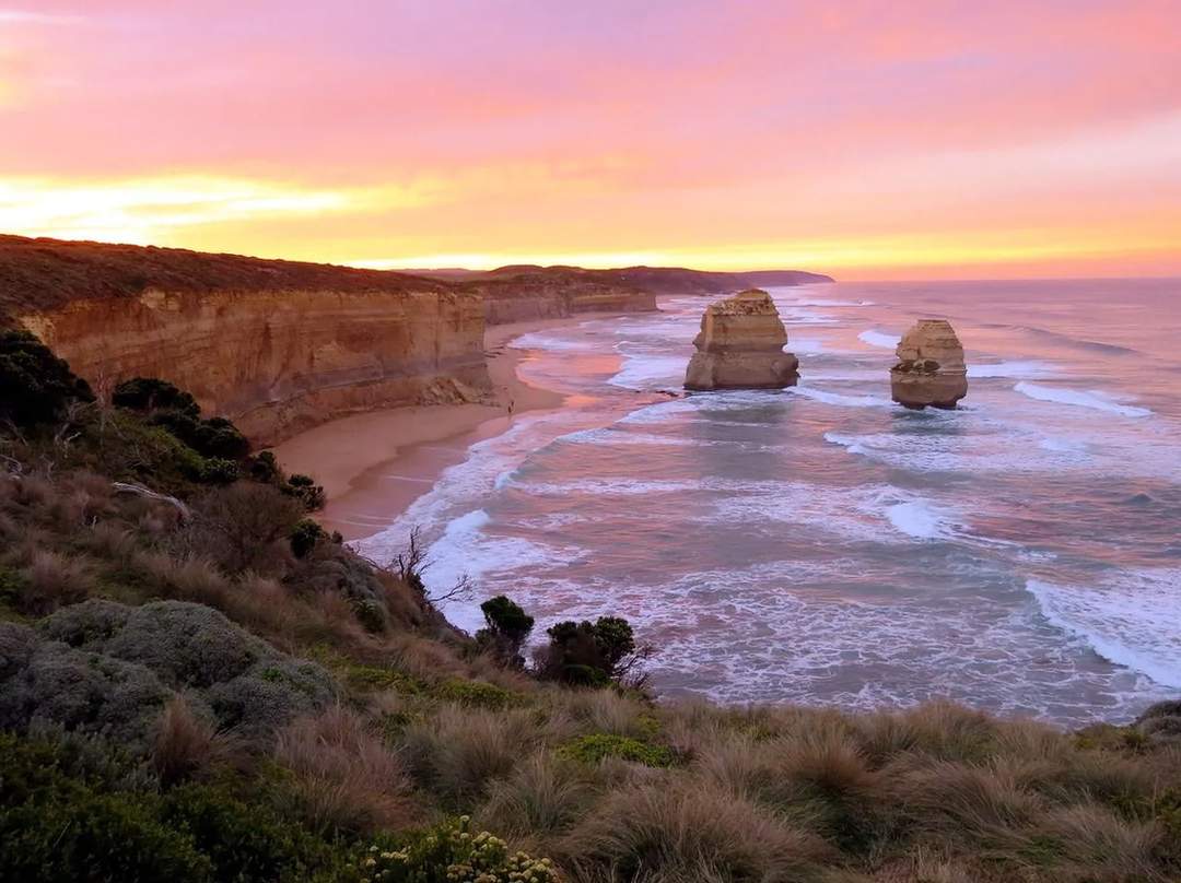 At dawn and dusk, the 12 Apostles are sand-colored yellow.