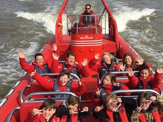 Family fun on Thames Rockets!