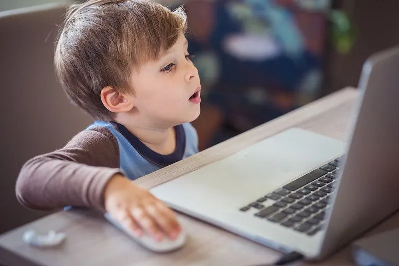 Child learning from internet