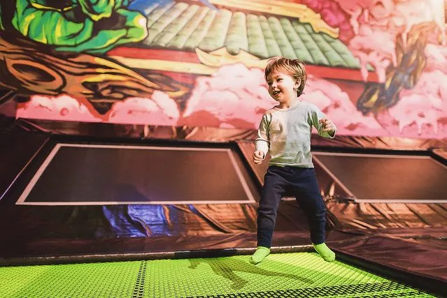 Mini Flippers session at Flip Out Trampoline park