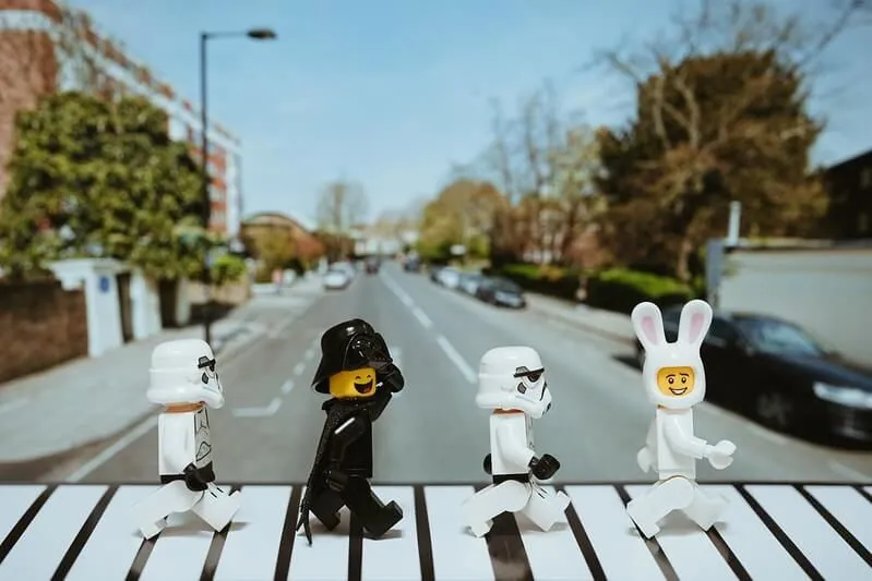 Star Wars lego's recreating Abbey Road cover