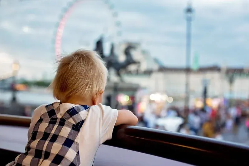 Toddler looking at London