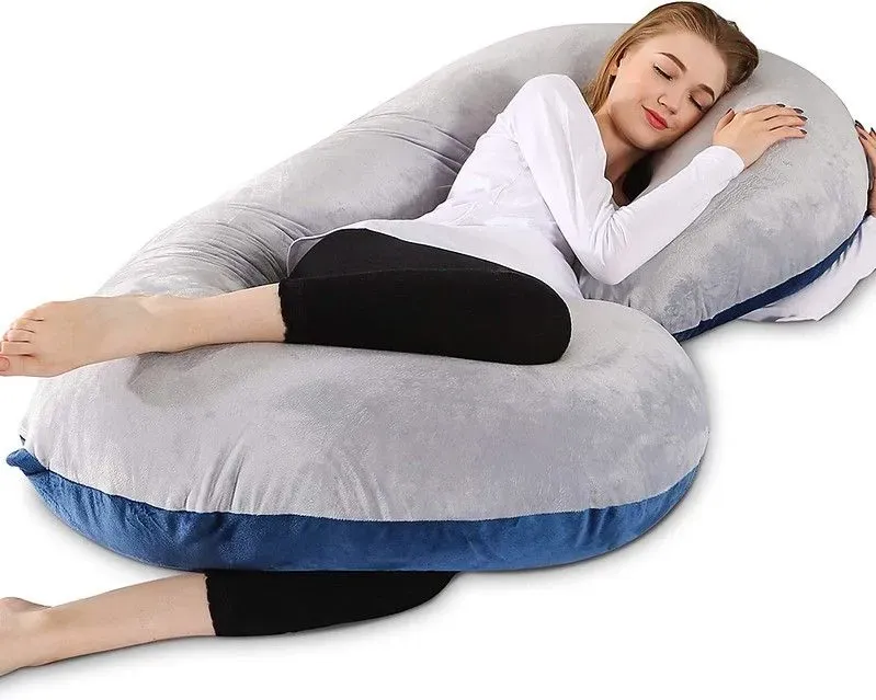 Chilling Home Pregnancy Pillow.