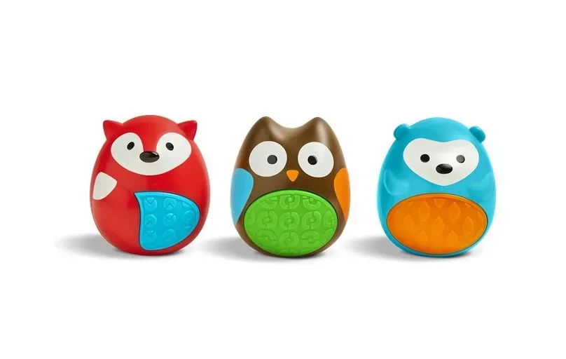 Set of baby's egg shaker with lovable and cheerful characters that creates unique sounds.