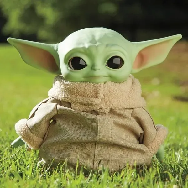 Star Wars - The Child "Baby Yoda" Plush Collectible Figure - Smyths Toy 