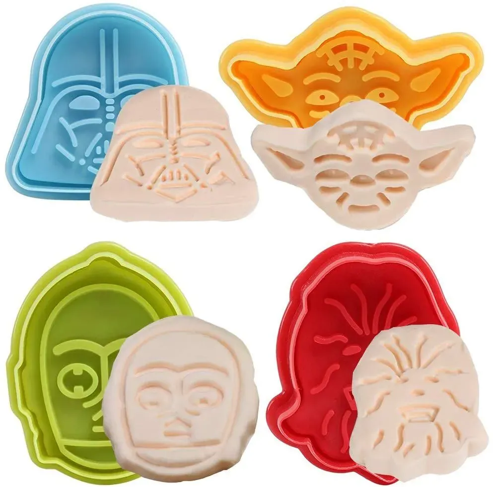 BETOY Set Of Four Star Wars Shape Cookie Cutters Plunger.