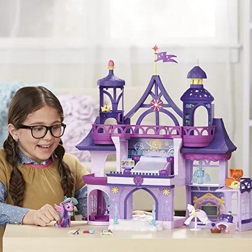 My Little Pony Magical School Of Friendship Playset With Twilight Sparkle Figure.
