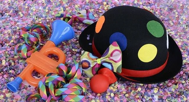 Clown props kept on confetti