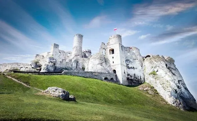 Poland has many castles, including the largest in the world.