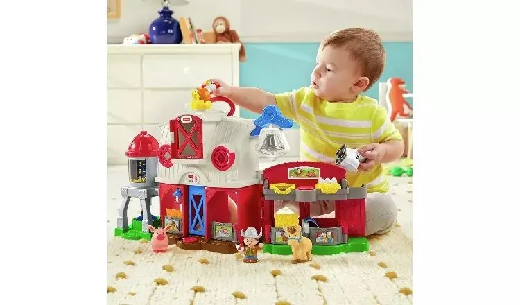 Fisher-Price Little People Caring for Animals Farm‍.