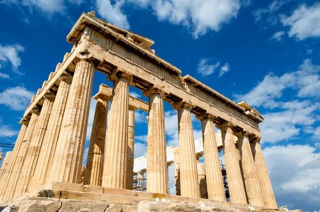 If you want to tour and explore interesting places, the cities in ancient Greece are a perfect spot