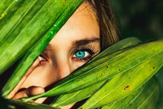 Blue eyes quotes convey the beauty associated with blue eyes.