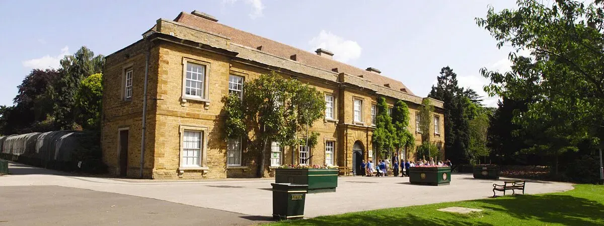 Exterior view of Abington Park Manor at Abington Park.