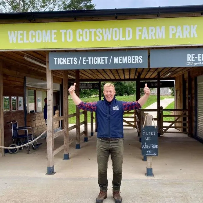 is cotswold farm park dog friendly