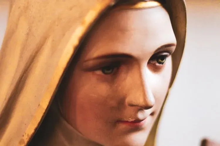 Popular saint Therese of Lisieux quotes to enlighten your soul.