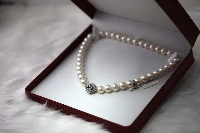 Pearls quotes describe why they are so elegant.