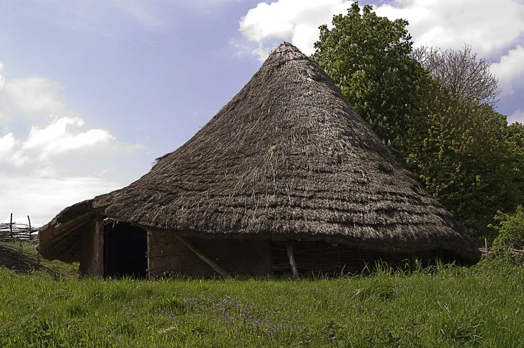 Check out this Celtic roundhouse fact file.