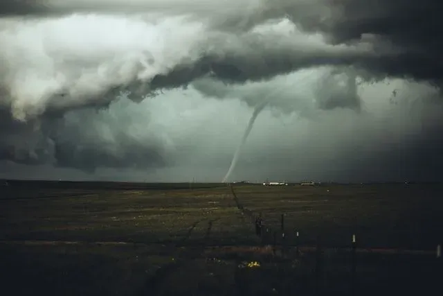 Discover interesting facts about tornadoes and learn about the biggest tornado in history!
