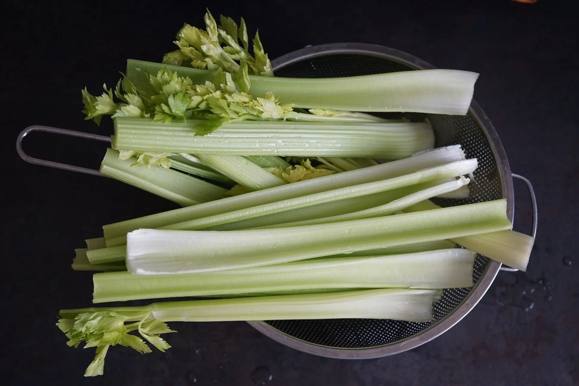 Celery juice is a great source of nutrition and provides many health benefits.