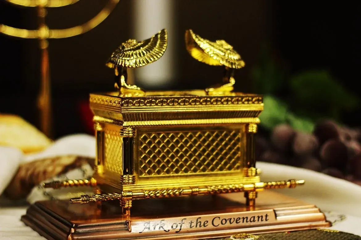 Get ready to know some awe-inspiring Ark of the Covenant facts.