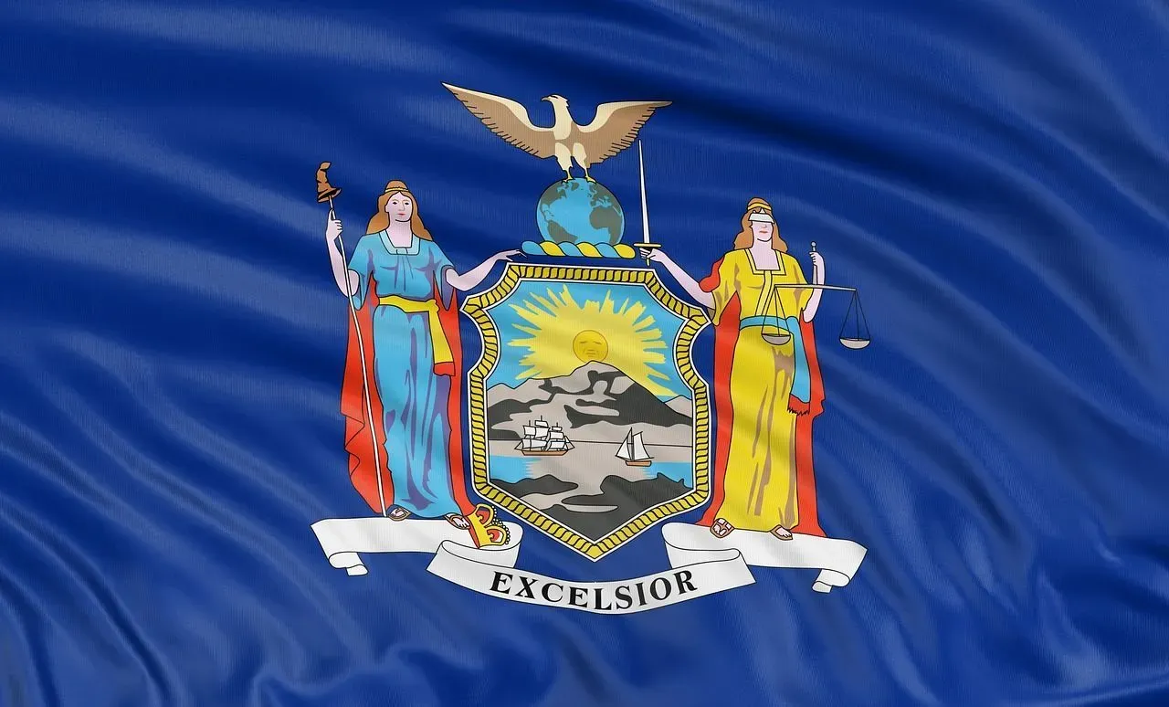 New York state flag meanings will help you learn the history of symbols like the royal crown and the American eagle.