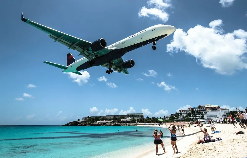 Watch the planes overhead in St Martin.