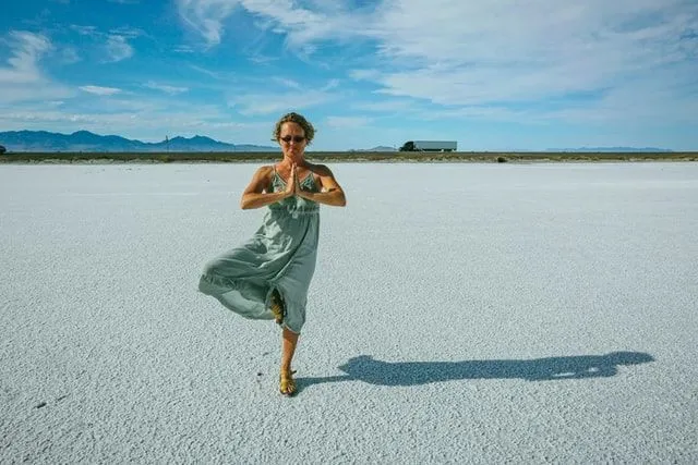 A shallow layer of rainwater gets accumulated on the Bonneville Salt Flats, which creates illusions.