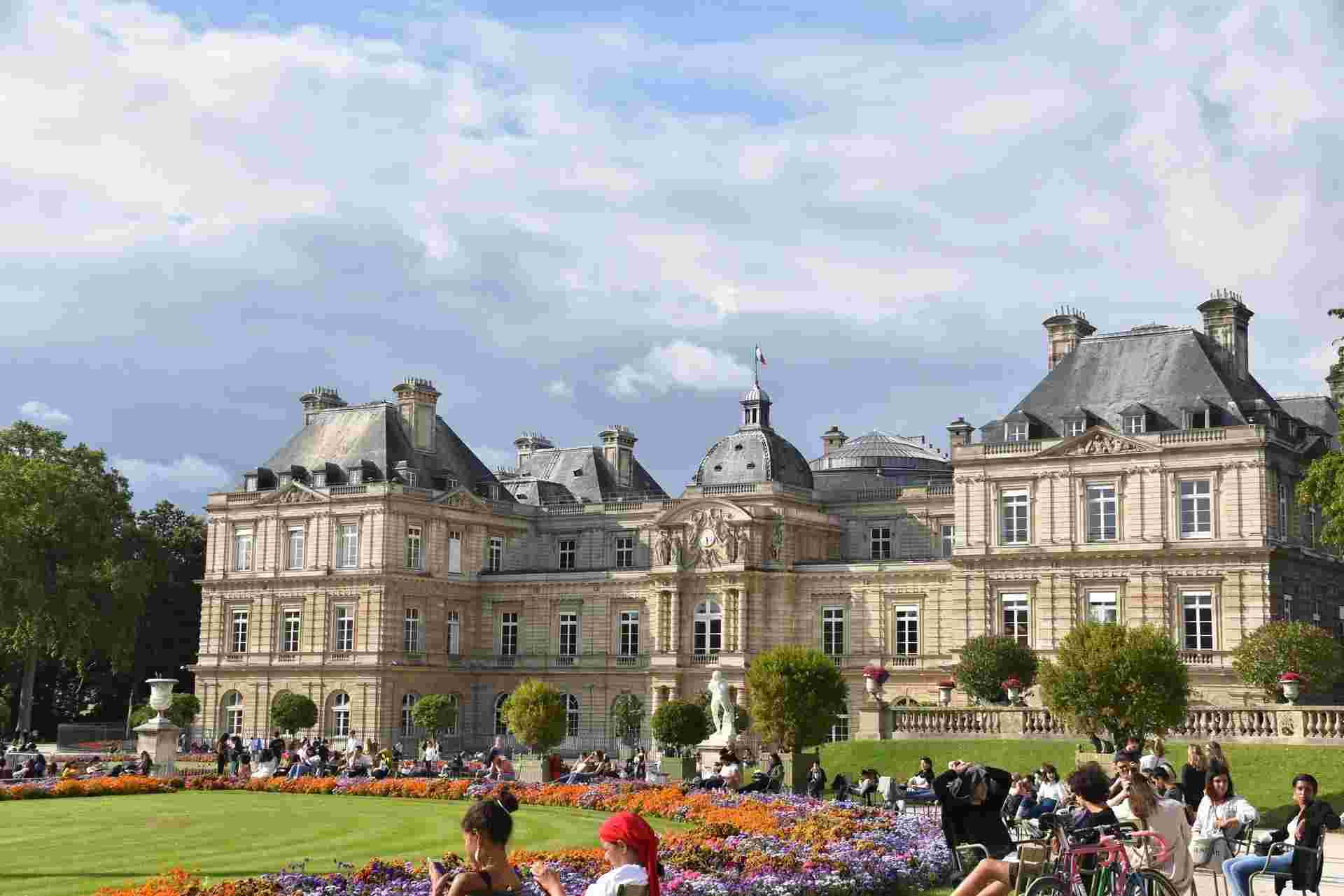 The Grand Ducal Palace serves as the reigning monarch’s authorized residence.