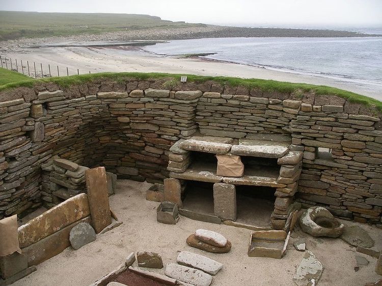 stone-age-houses-ks2-fact-file-kidadl