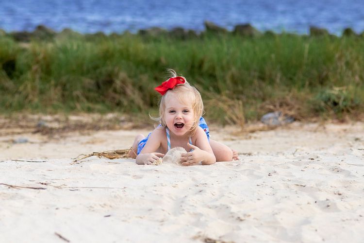 top-100-beach-baby-names-kidadl