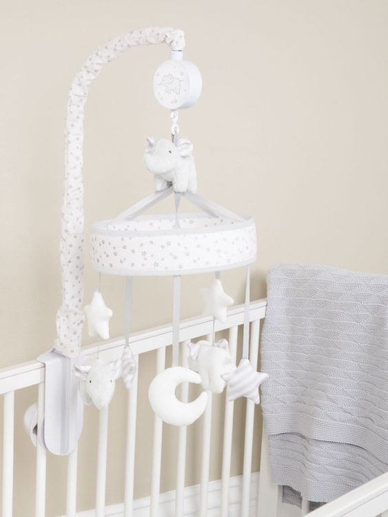 12 Best Baby Mobiles Perfect To Stimulate Or Soothe