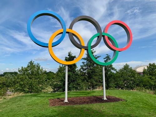 The five rings of Olympics represent the five continents.