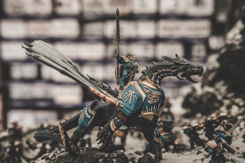 Best motivational quotes from the Warhammer series.