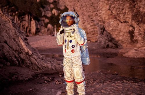 Mae Jemison applied to NASA in pursuit of becoming an astronaut.