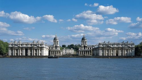 One of the most beautiful buildings in London is here for you to explore. Buy Afternoon Tea London tickets. 
