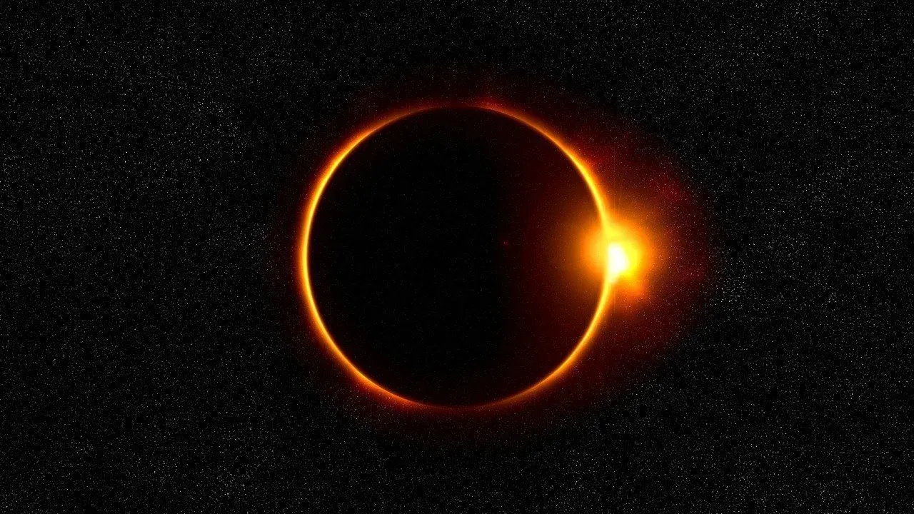 Read these 1776 solar eclipse facts to know about solar eclipses and their types.