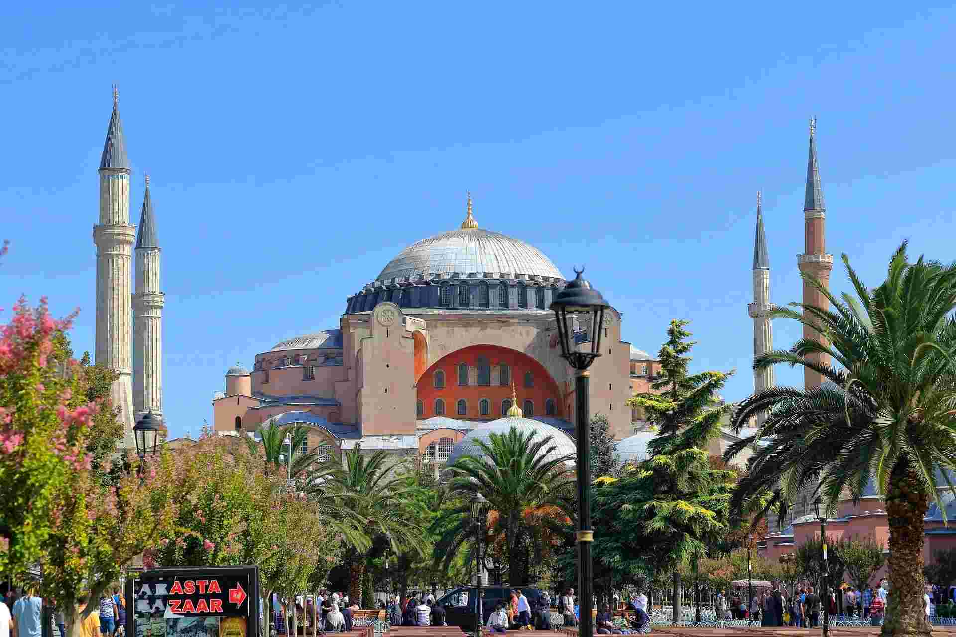 Hagia Sophia located in Istanbul is amongst the most famous structures in Turkey.