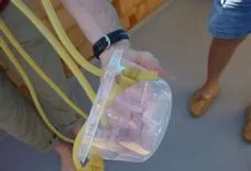 플라스틱 그릇 물 풍선 실행기