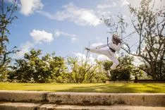 Jiu-Jitsu is geweldig voor zelfverdediging als de technieken werken op grotere en sterkere tegenstanders.